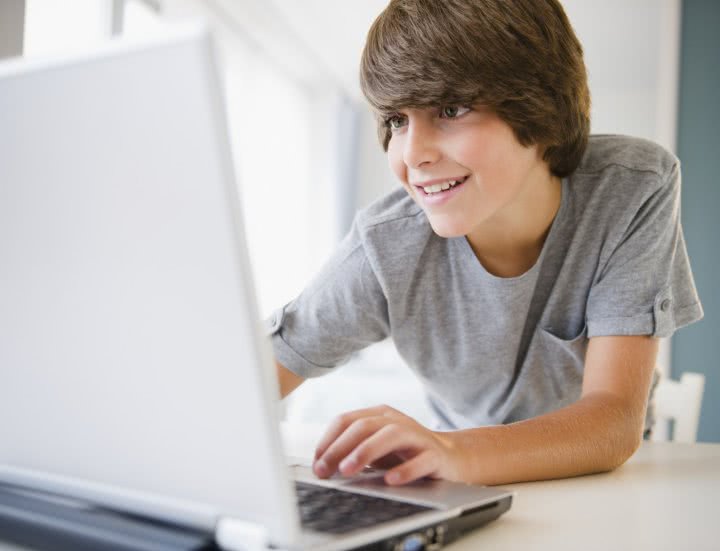 Как подростку заработать деньги в интернете